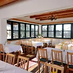 Hotel Stoffbauer Gmbh 3*