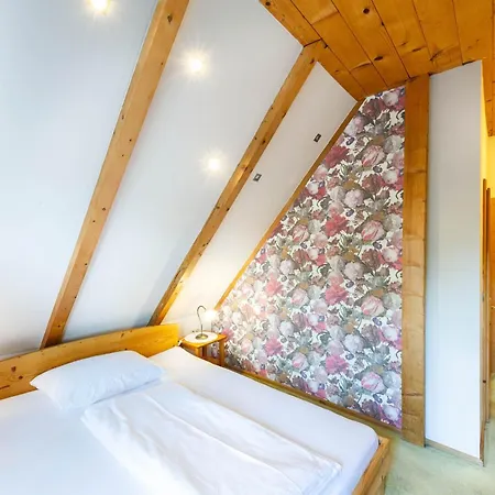 Stoffbauer Gmbh Отель